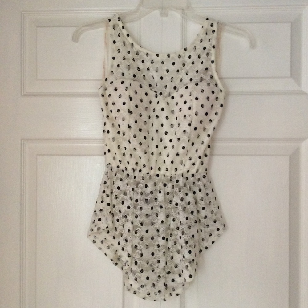 Cute Love Culture top!